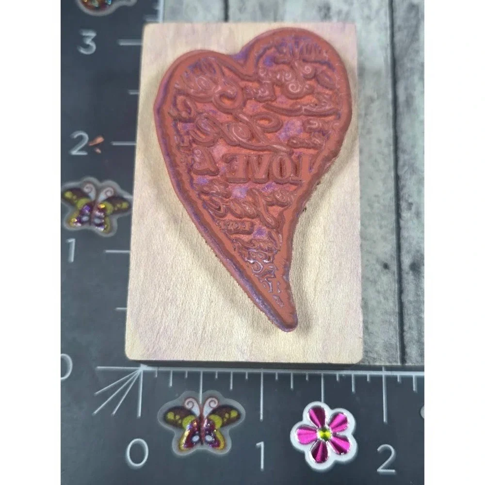PSX Designs Love Filled Heart F2481 1999 Rubber Stamp Wood #L44